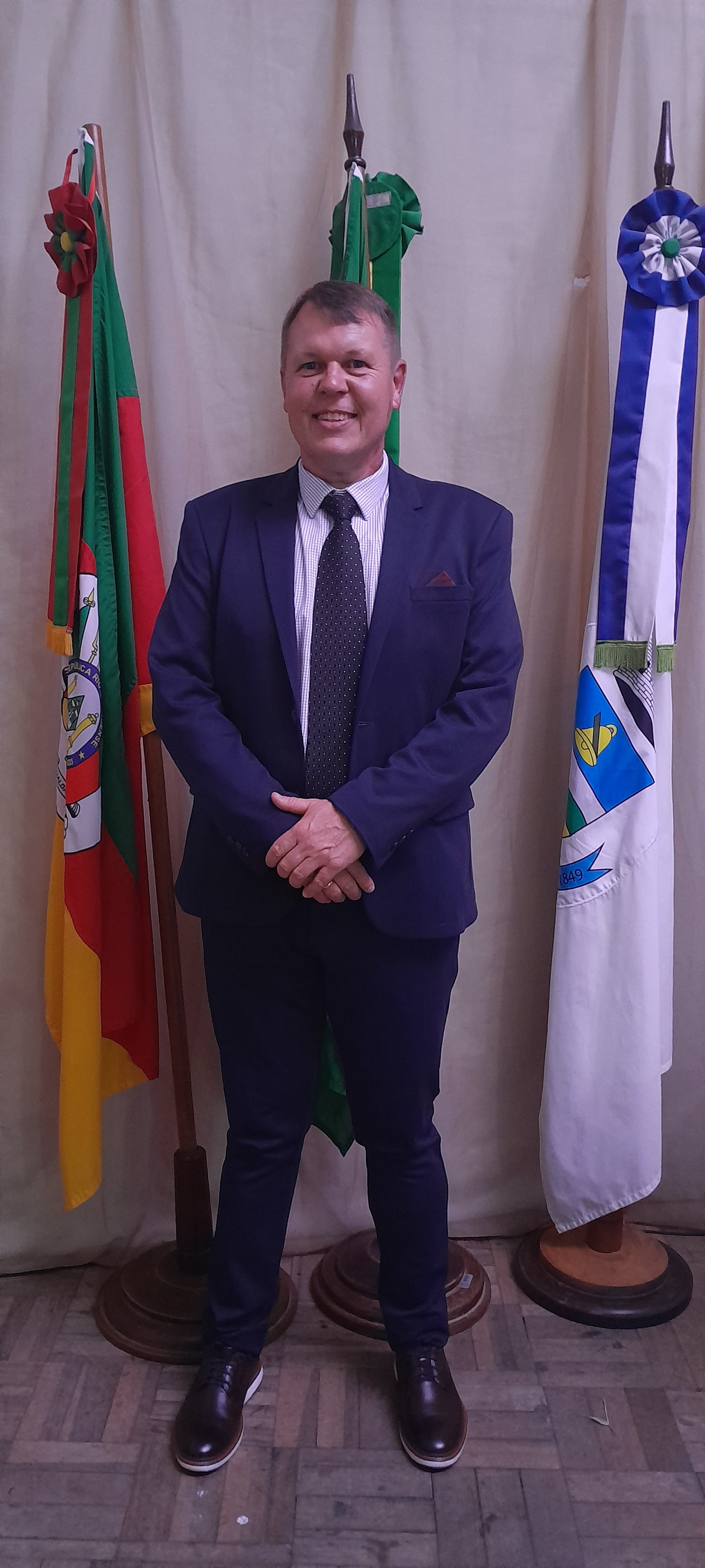 LEANDRO JOSÉ HENDGES (MDB) É ELEITO PRESIDENTE DA CÂMARA DE VEREADORES DE ENCRUZILHADA DO SUL PARA O ANO DE 2025